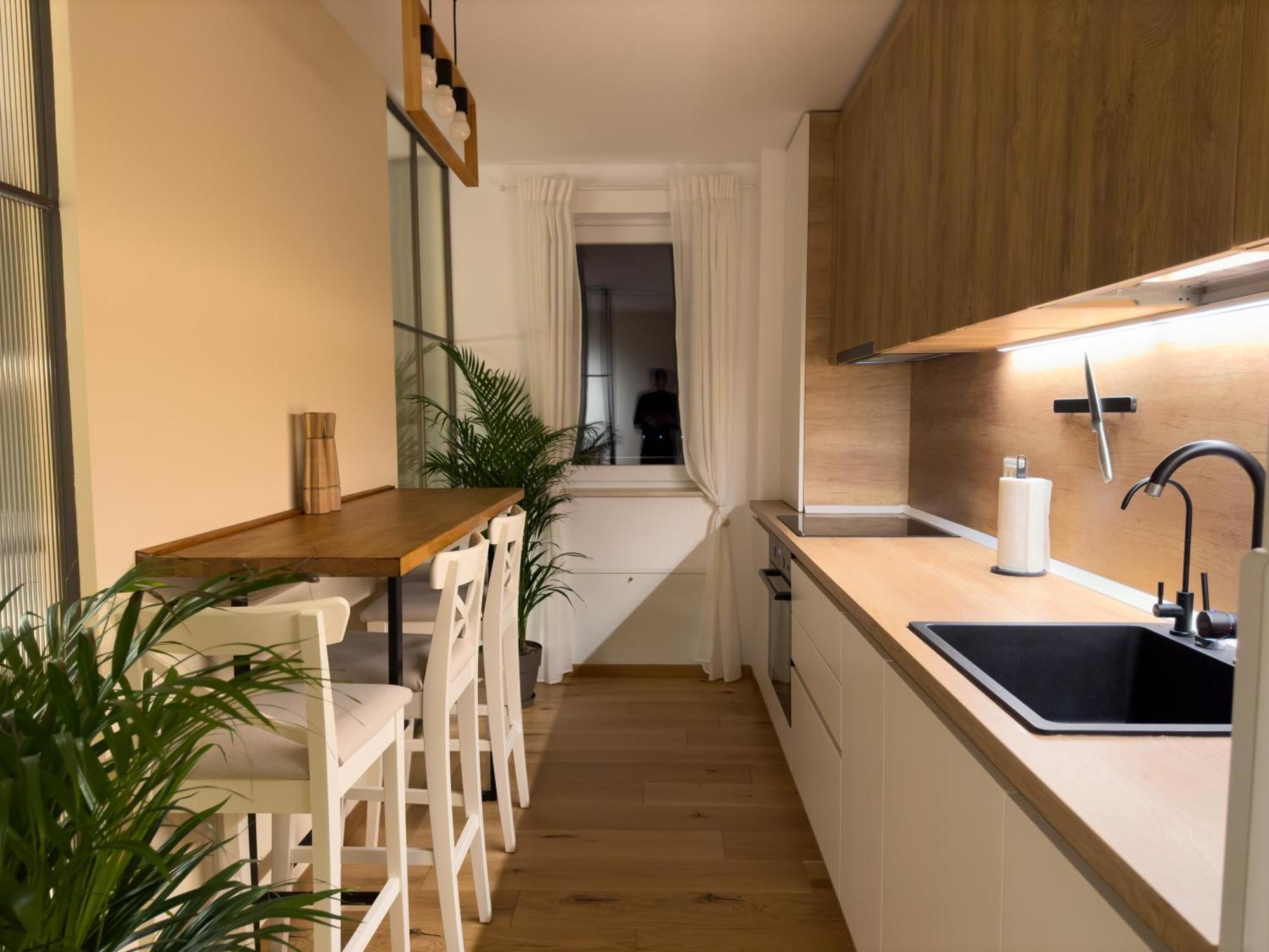 Apartament Cozy Elegant With Mountain Views & Parking *