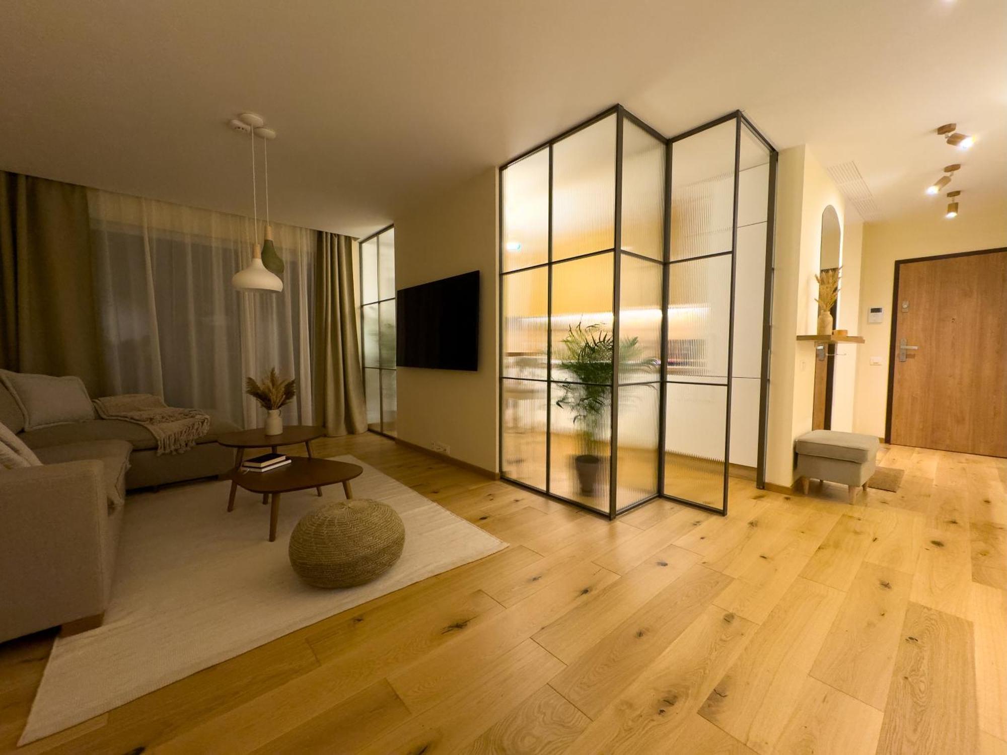 Apartament Cozy Elegant With Mountain Views & Parking *
