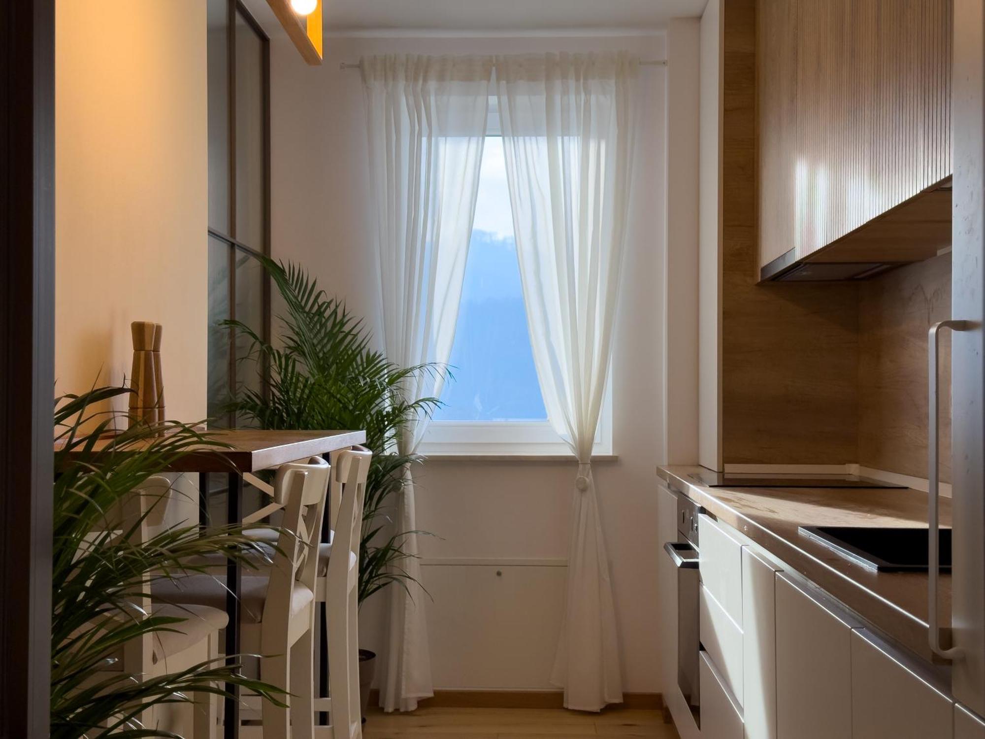 Cozy Elegant With Mountain Views & Parking Apartament Brașov