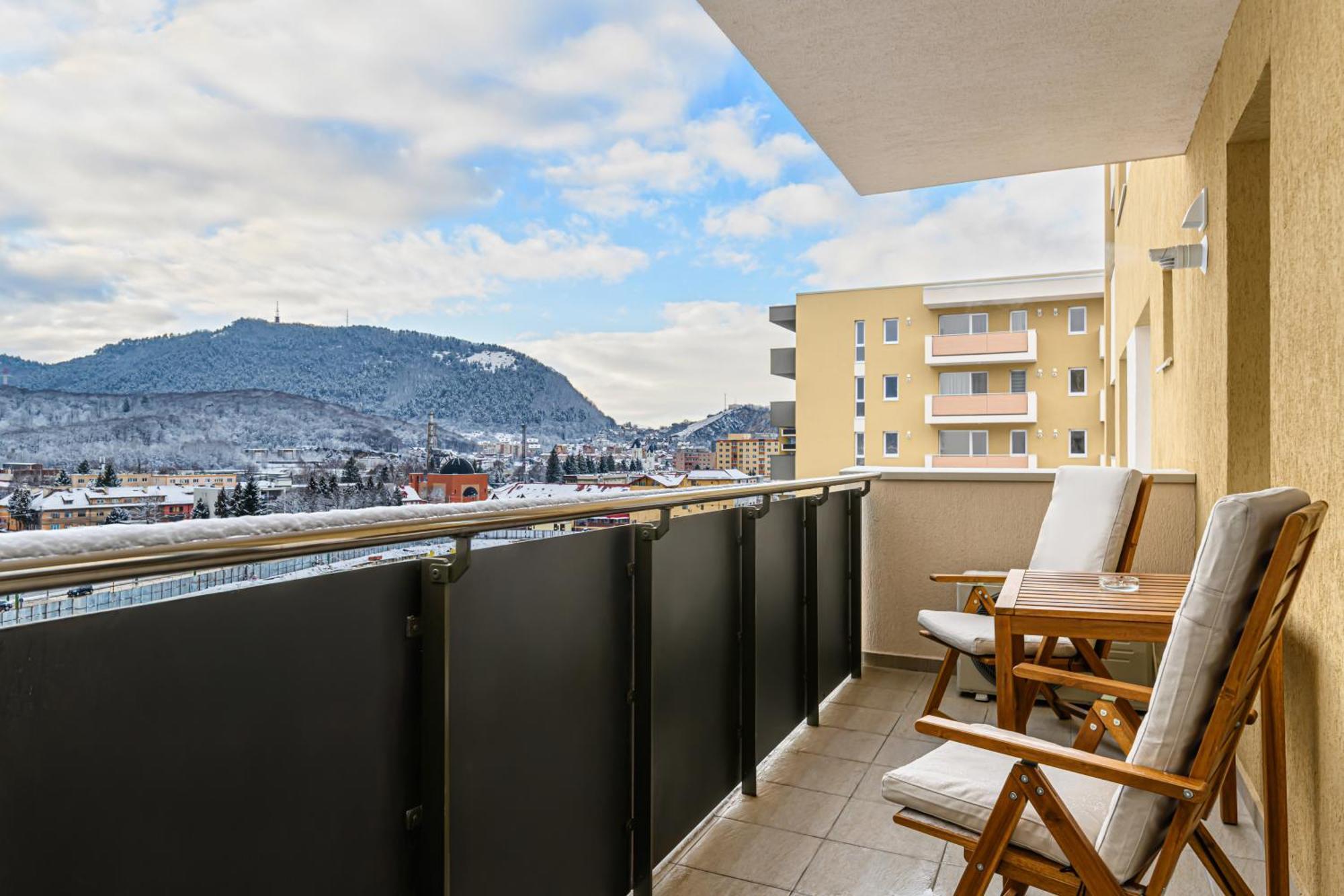 Cozy Elegant With Mountain Views & Parking Apartament Brașov