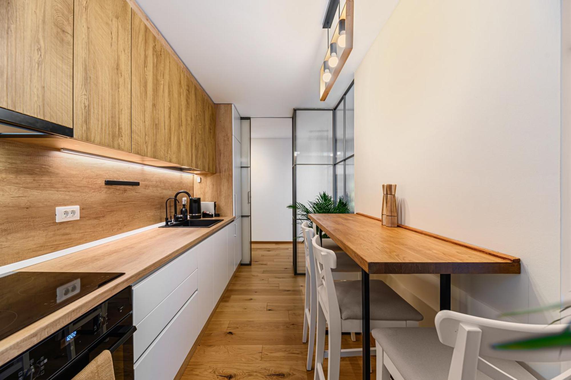 Apartament Cozy Elegant With Mountain Views & Parking Brașov